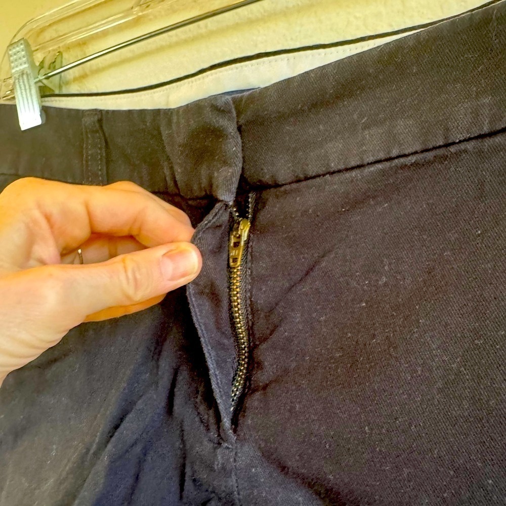 J. CREW 5” Black Chinos - Picture 4 of 7